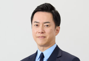 理事 野坂 英吾